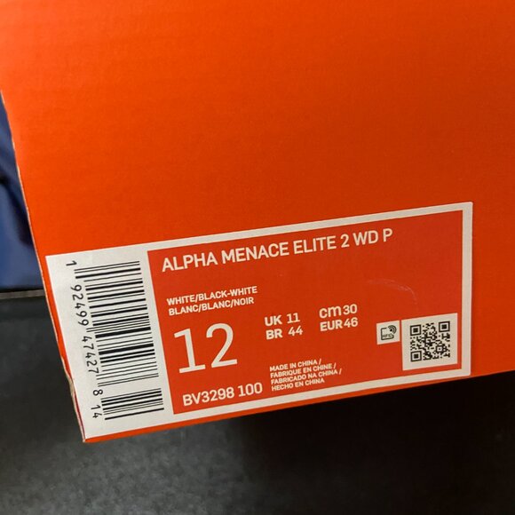 Athletic_Shoes